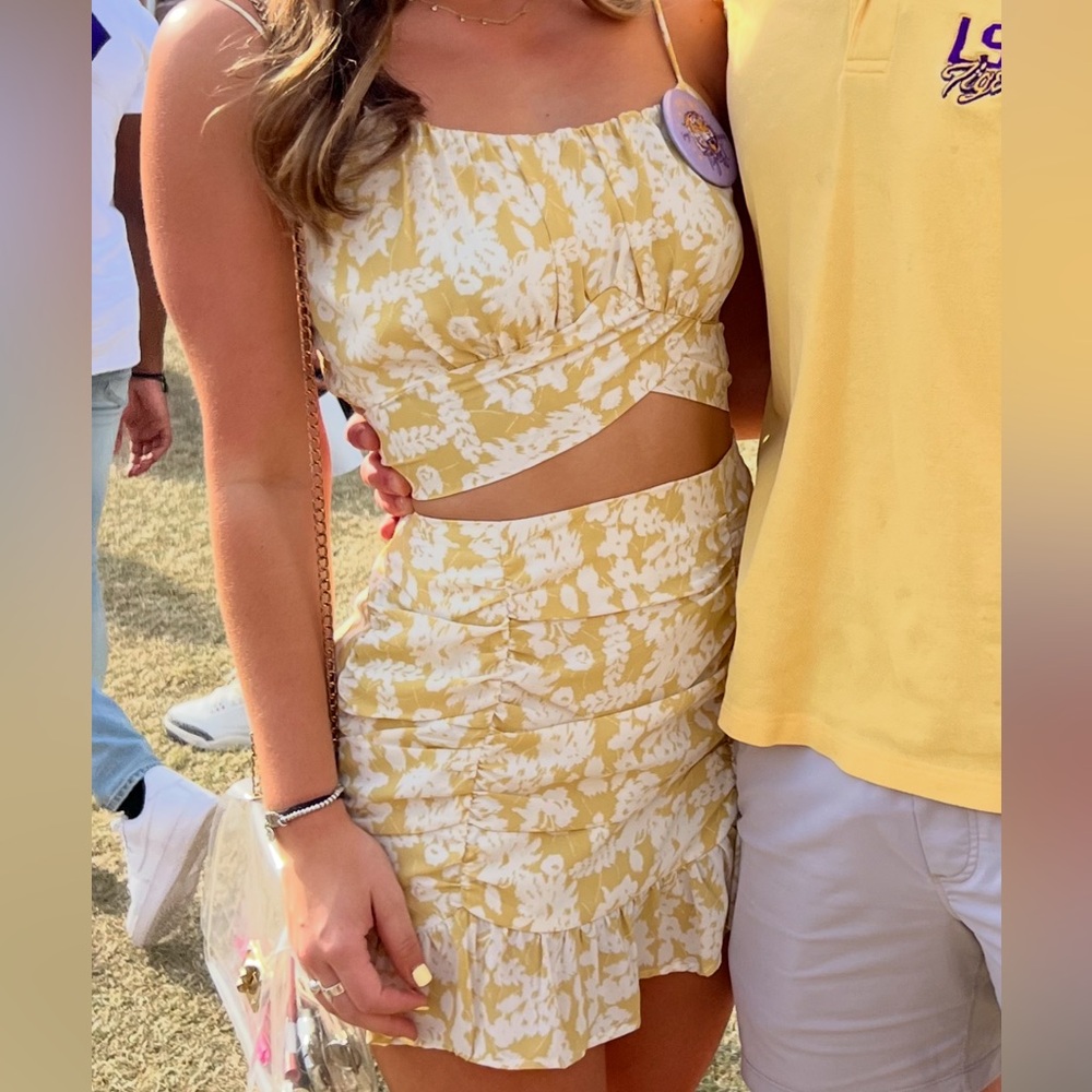 ILLA ILLA Yellow White Floral Ruched Matching Set